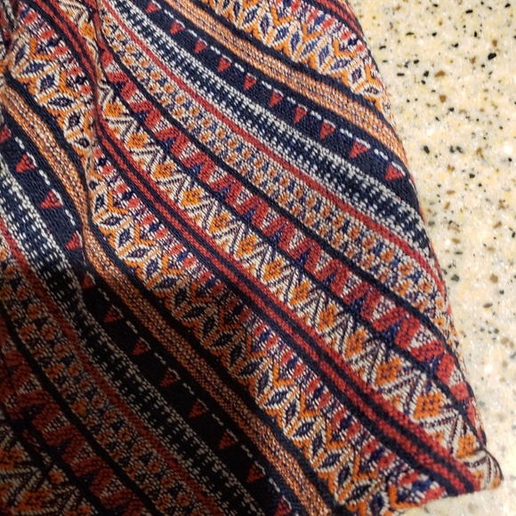 BCBG NWT SZ 0 festival crop top - Picture 3 of 4